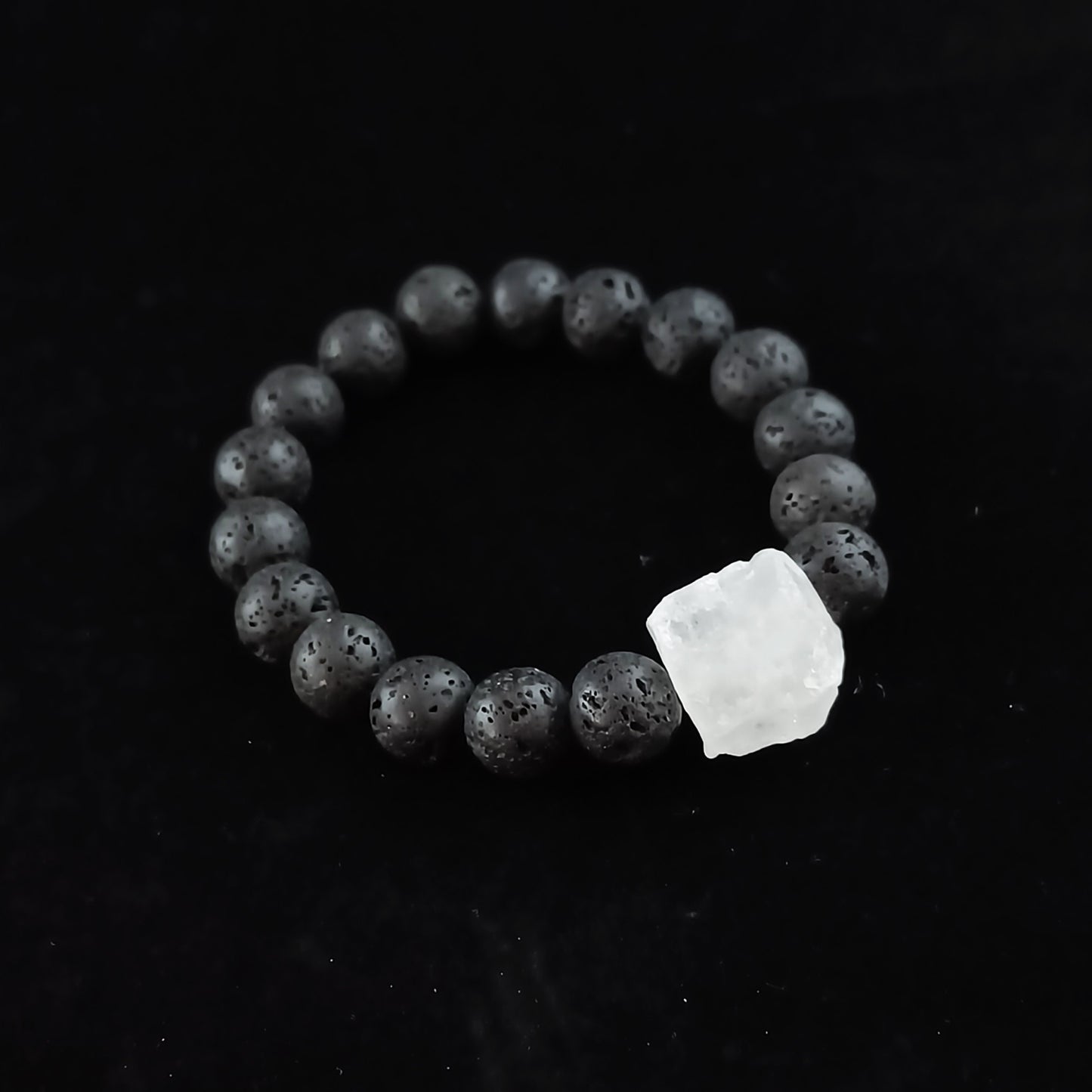 Glær Náttúrukvars Hraunsteina Armband