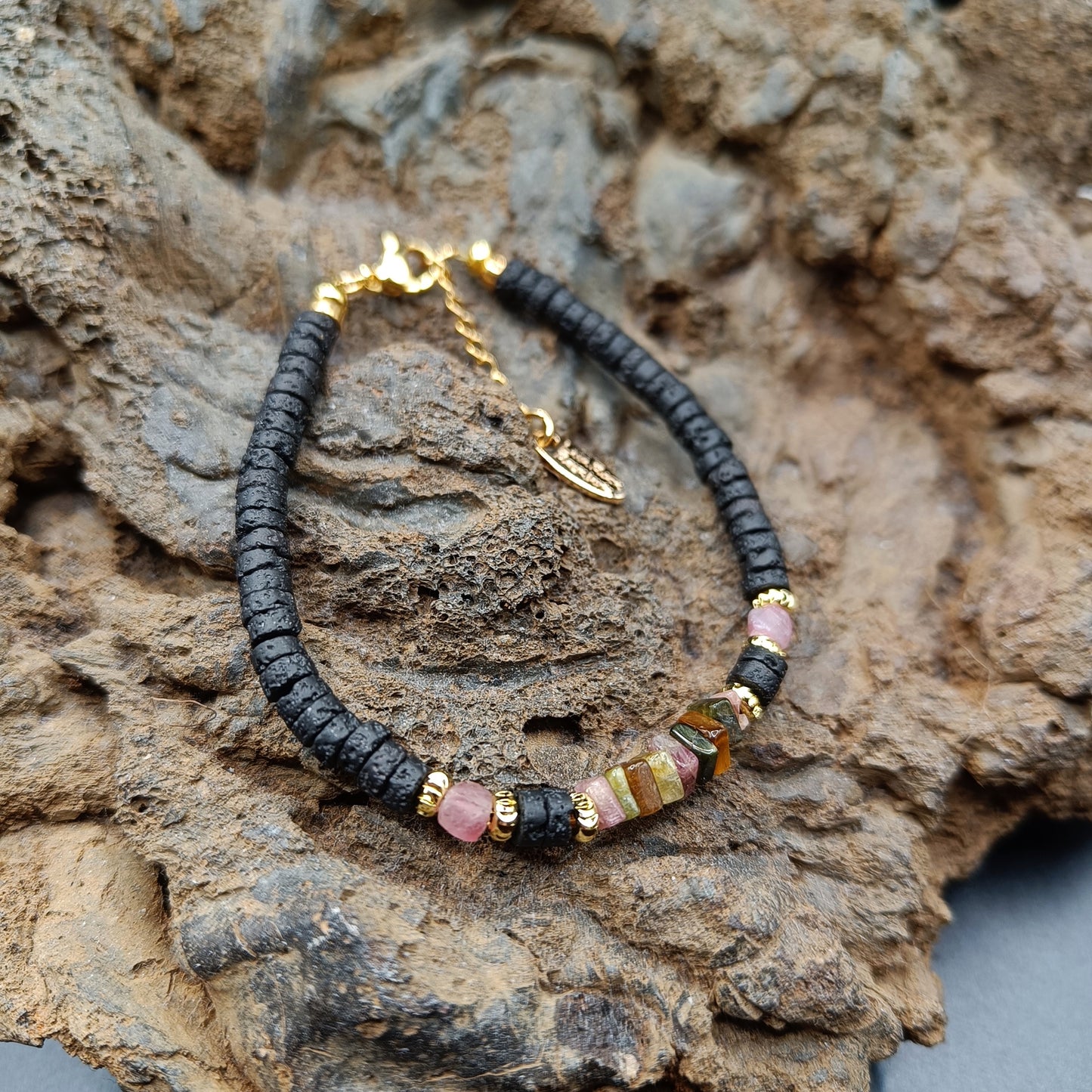 Túrmalín og Hraun armband