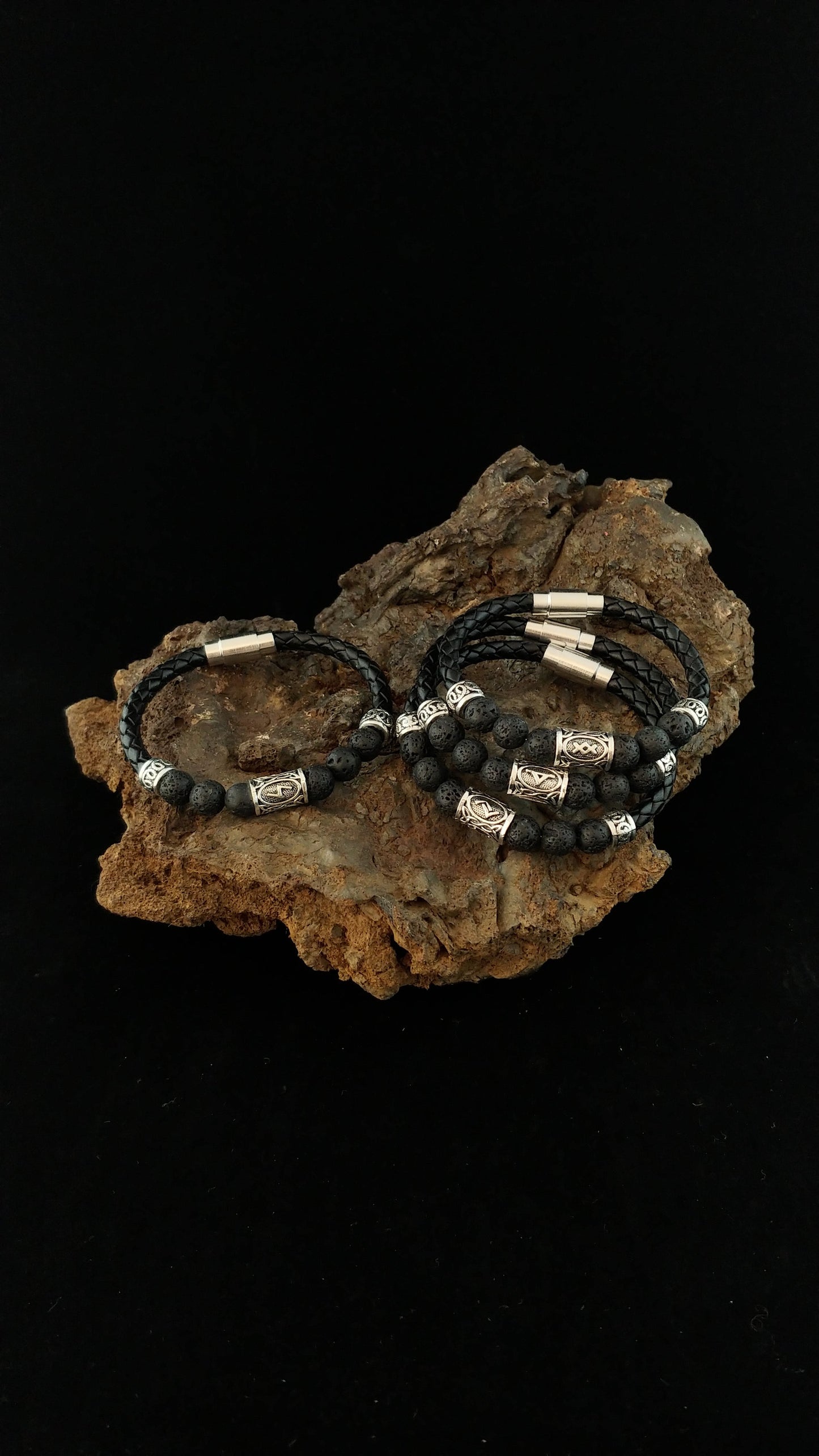 Silfur Rúna Leður Armband