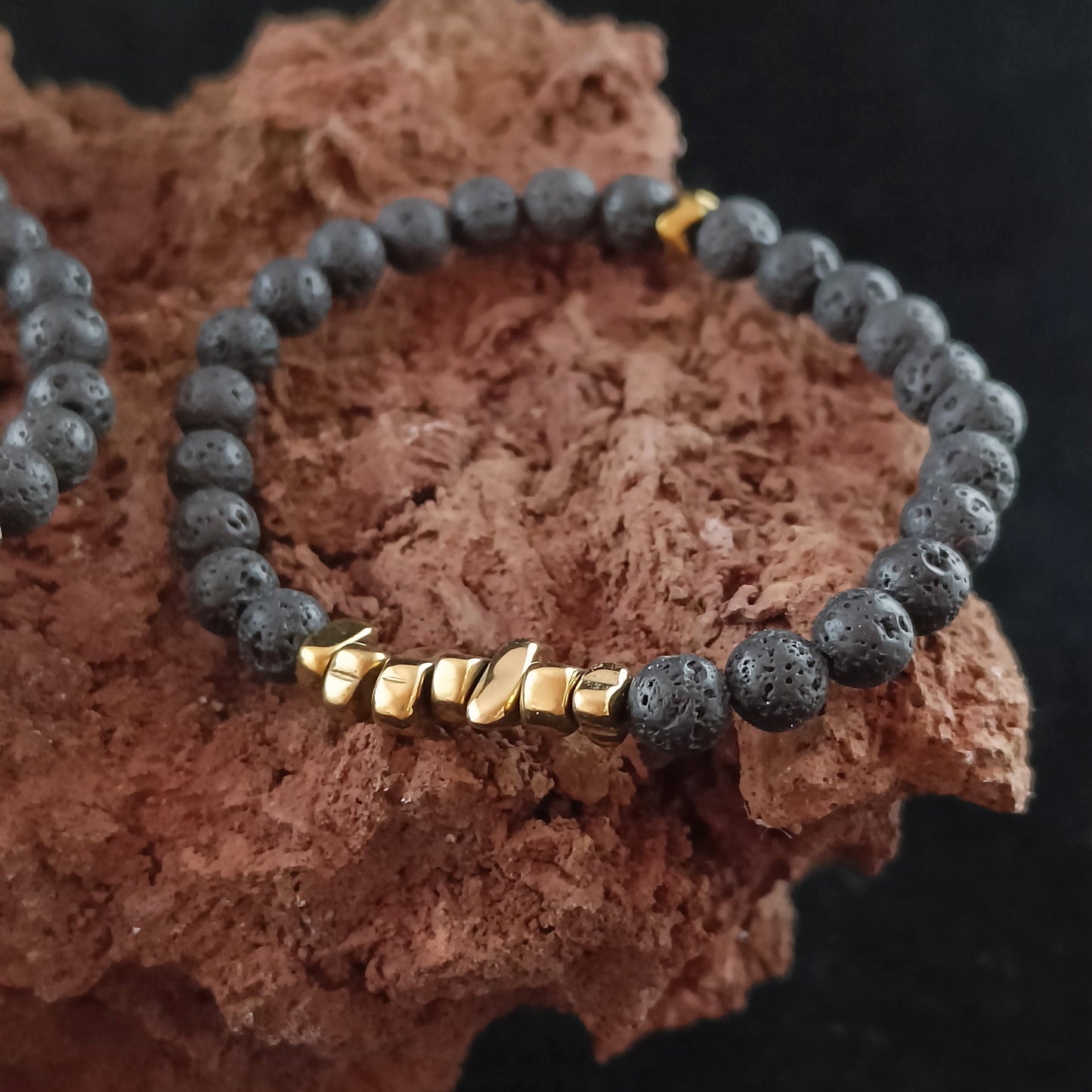 Gull- og Silfurbrot hraun armbönd