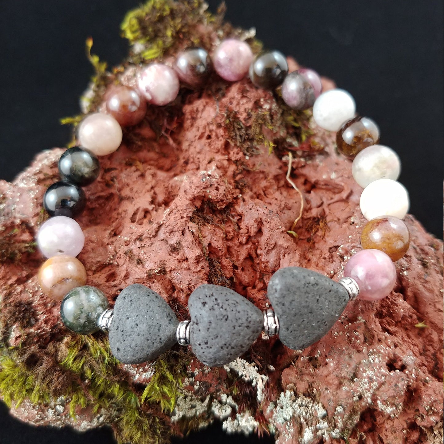Túrmalín náttúrsteins armbönd með lava hjarta